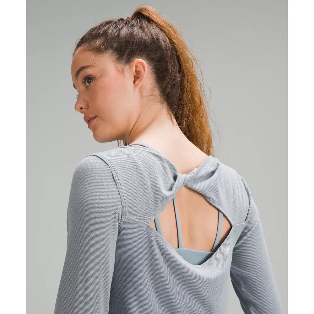 Lululemon Modal Silk Twist-Back Yoga Long Sleeve Shirt Chambray Size 2 - Picture 2 of 8